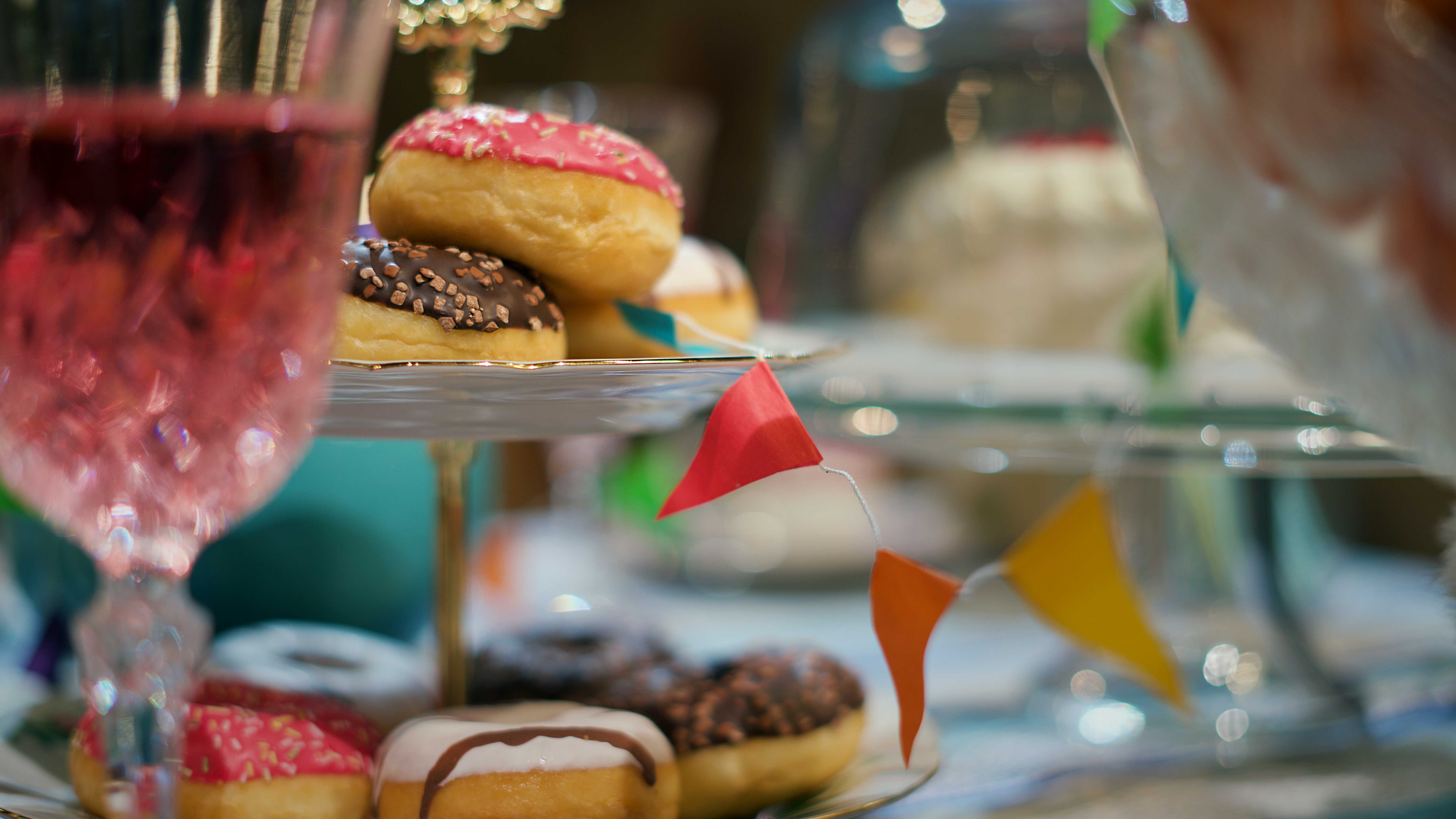 Sony 50mm party table